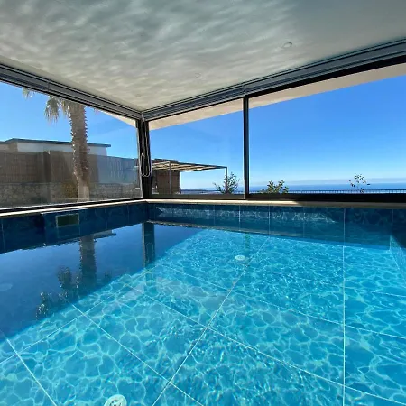 With Indoor Pool And Jacuzzi For 8 People In Kas, Kalkan - Awz 121 カシュ